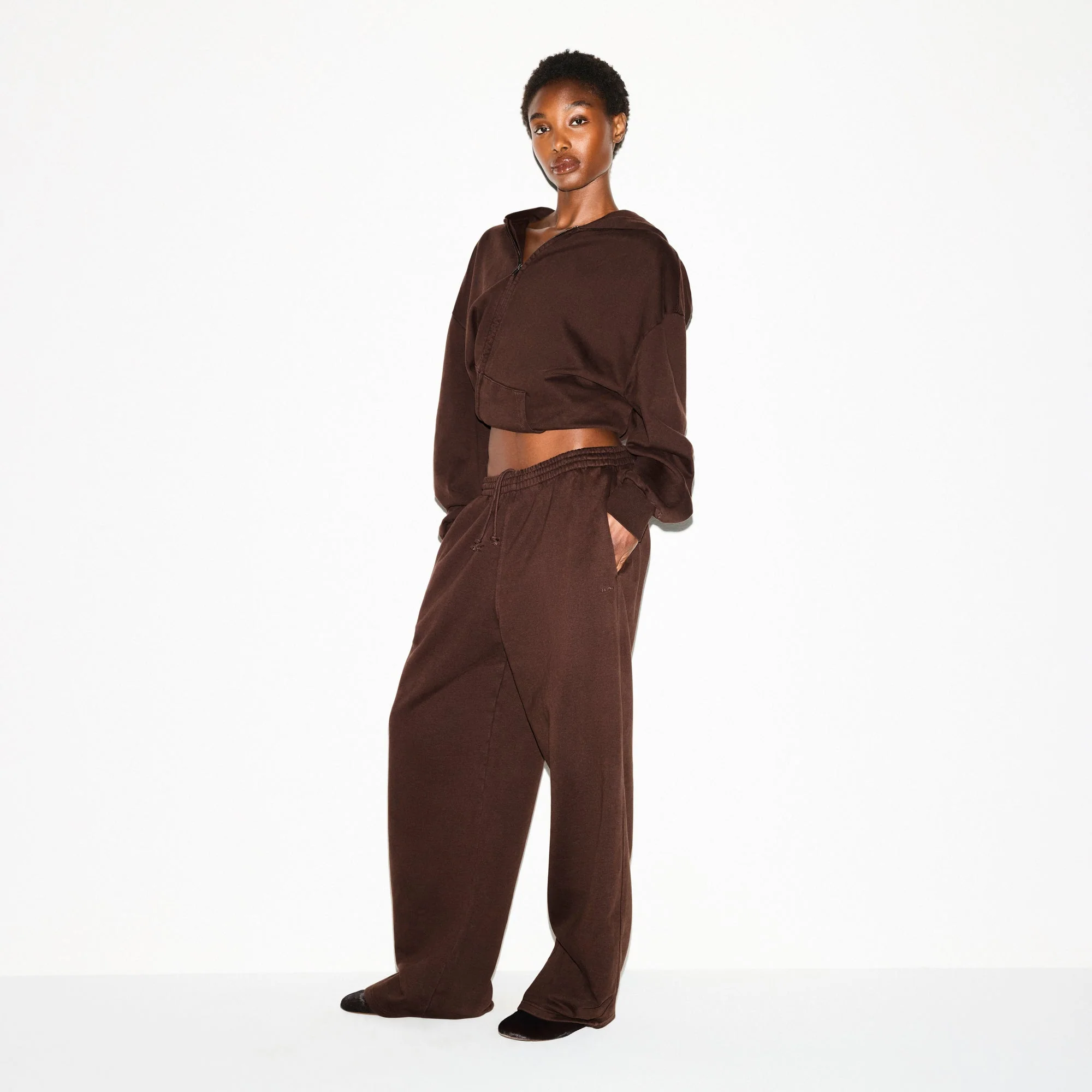 BOYFRIEND FLEECE OVERSIZED STRAIGHT LEG PANT | ESPRESSO - Image 2
