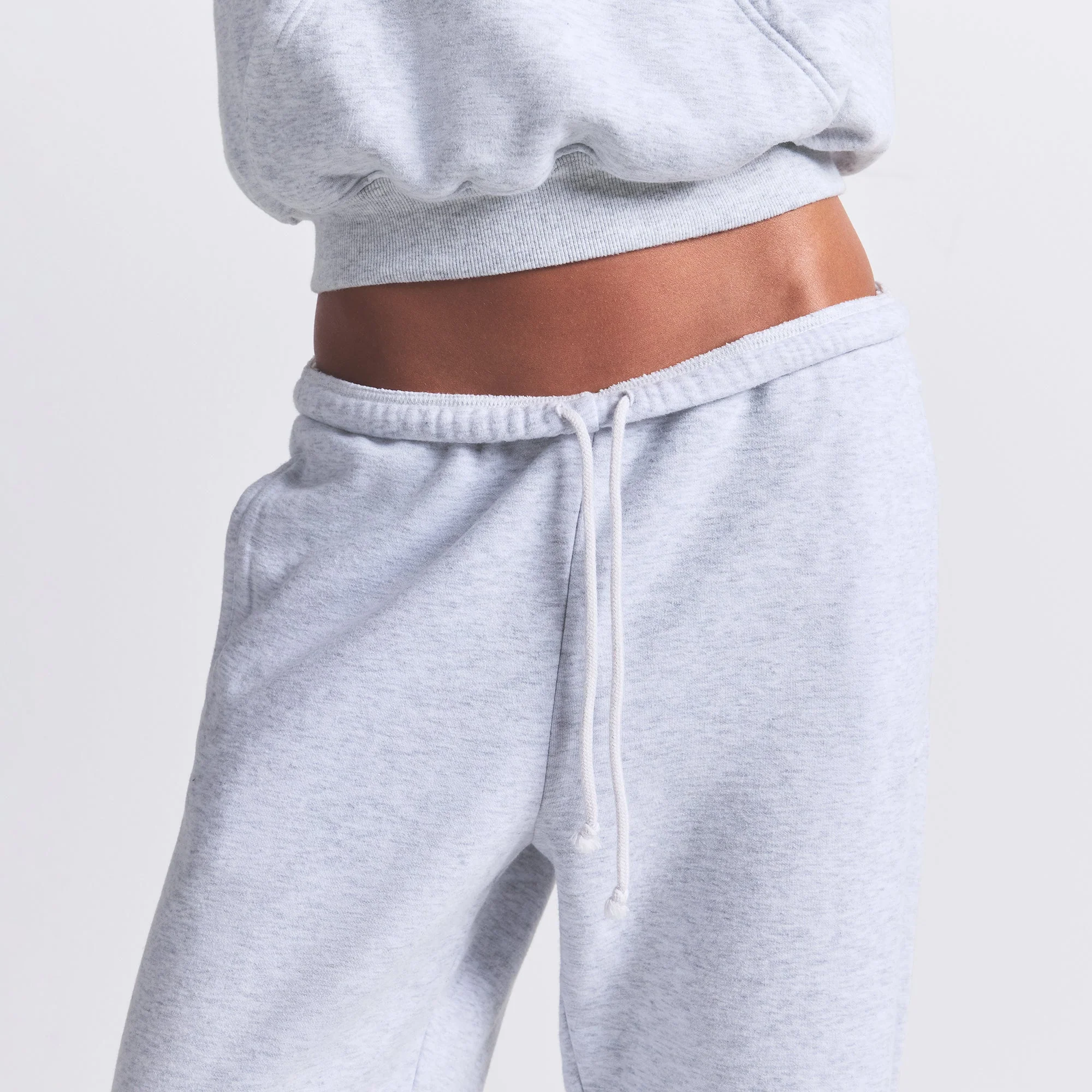 COTTON FLEECE CLASSIC JOGGER | LIGHT HEATHER GREY - Image 2