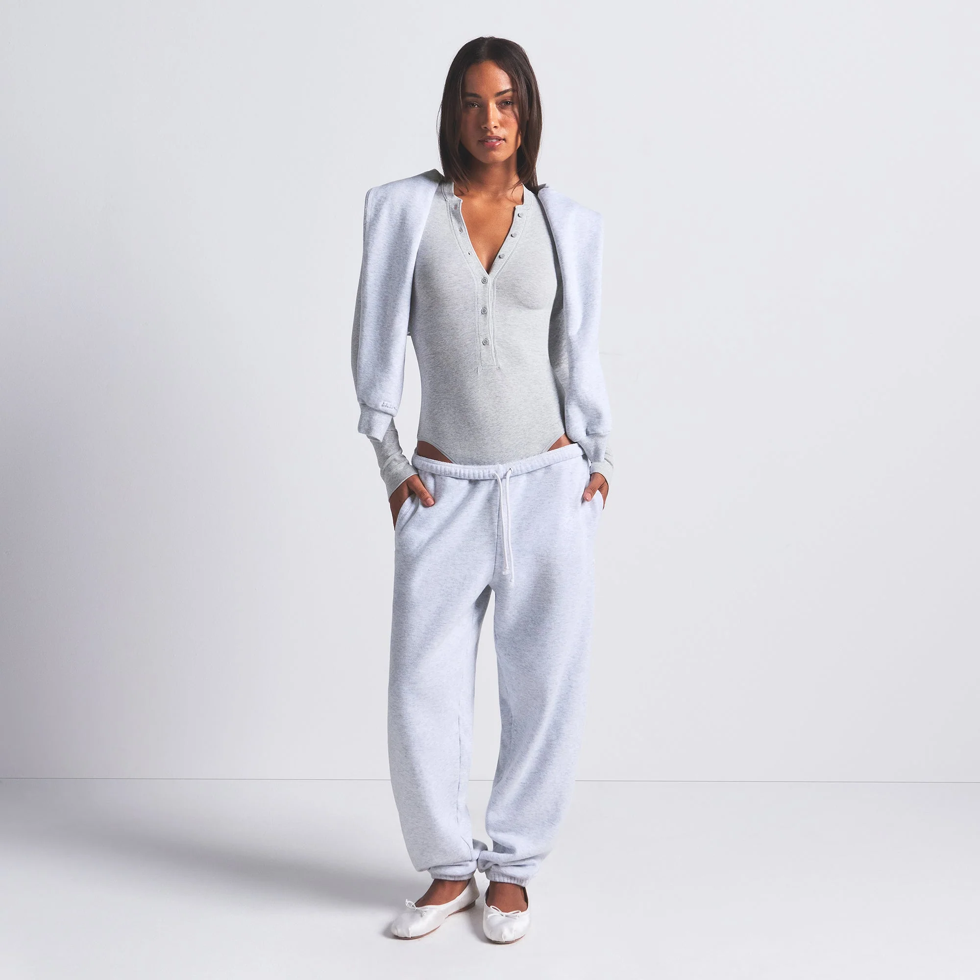 COTTON FLEECE CLASSIC JOGGER | LIGHT HEATHER GREY - Image 3