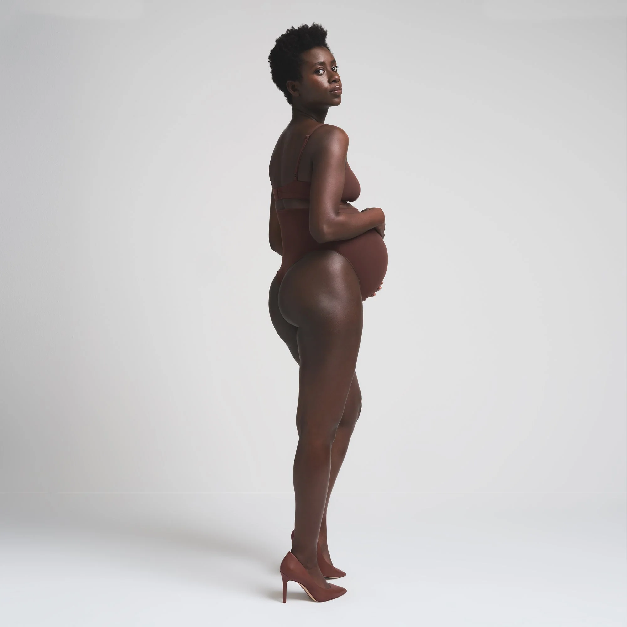 FITS EVERYBODY MATERNITY HIGH-WAISTED THONG | COCOA - Image 3