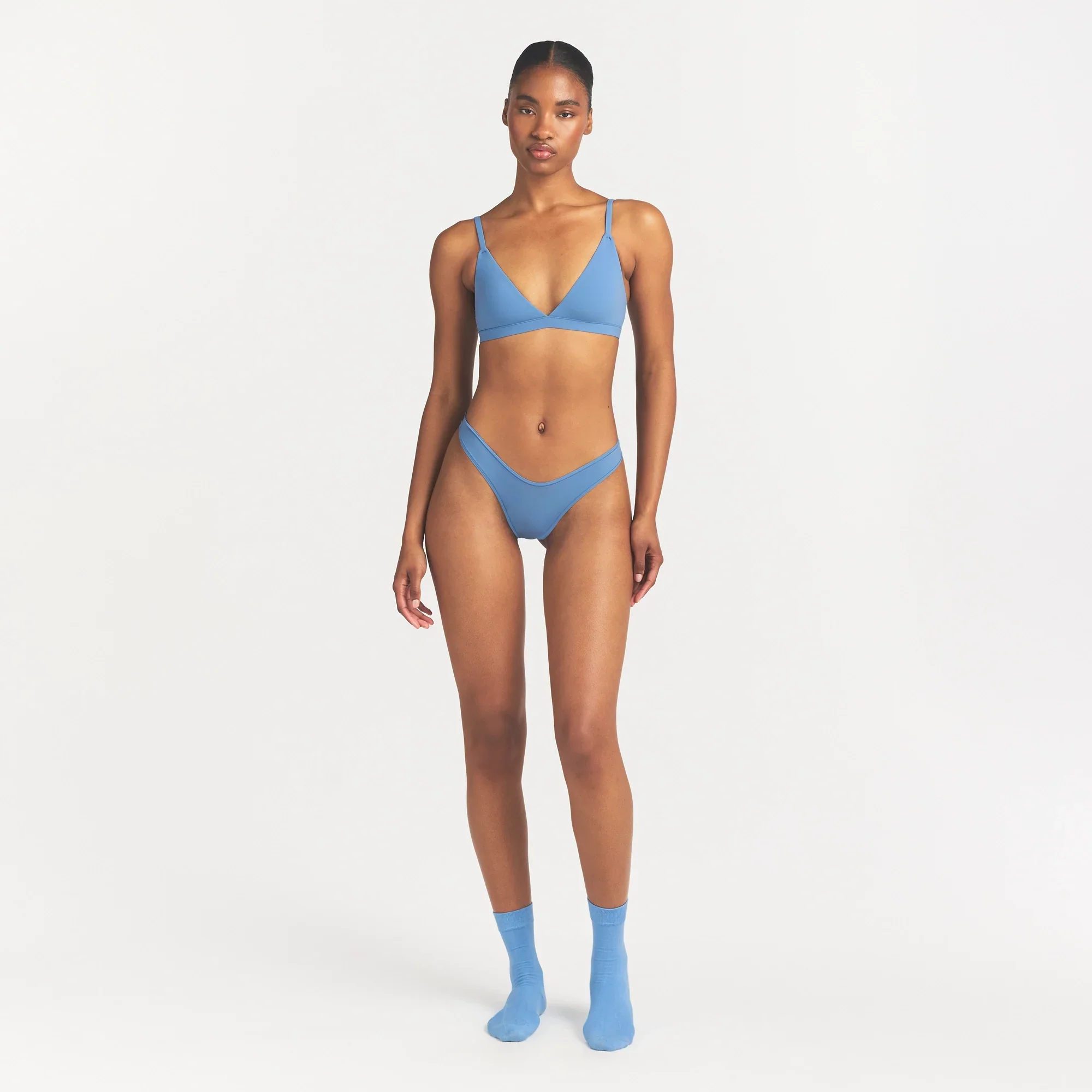 FITS EVERYBODY TRIANGLE BRALETTE | ARCTIC