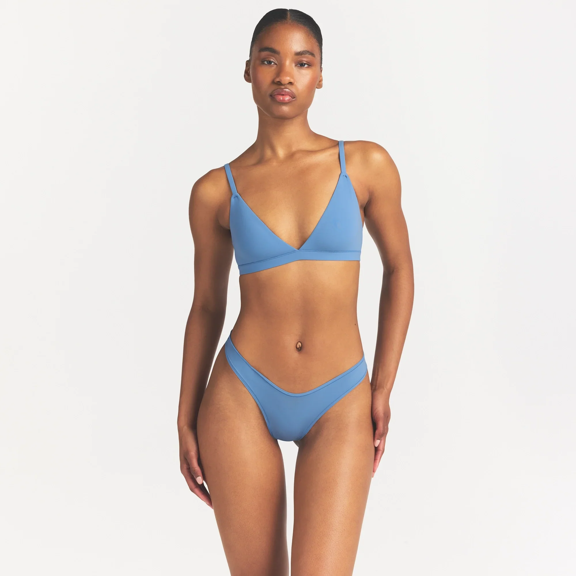 FITS EVERYBODY TRIANGLE BRALETTE | ARCTIC - Image 2