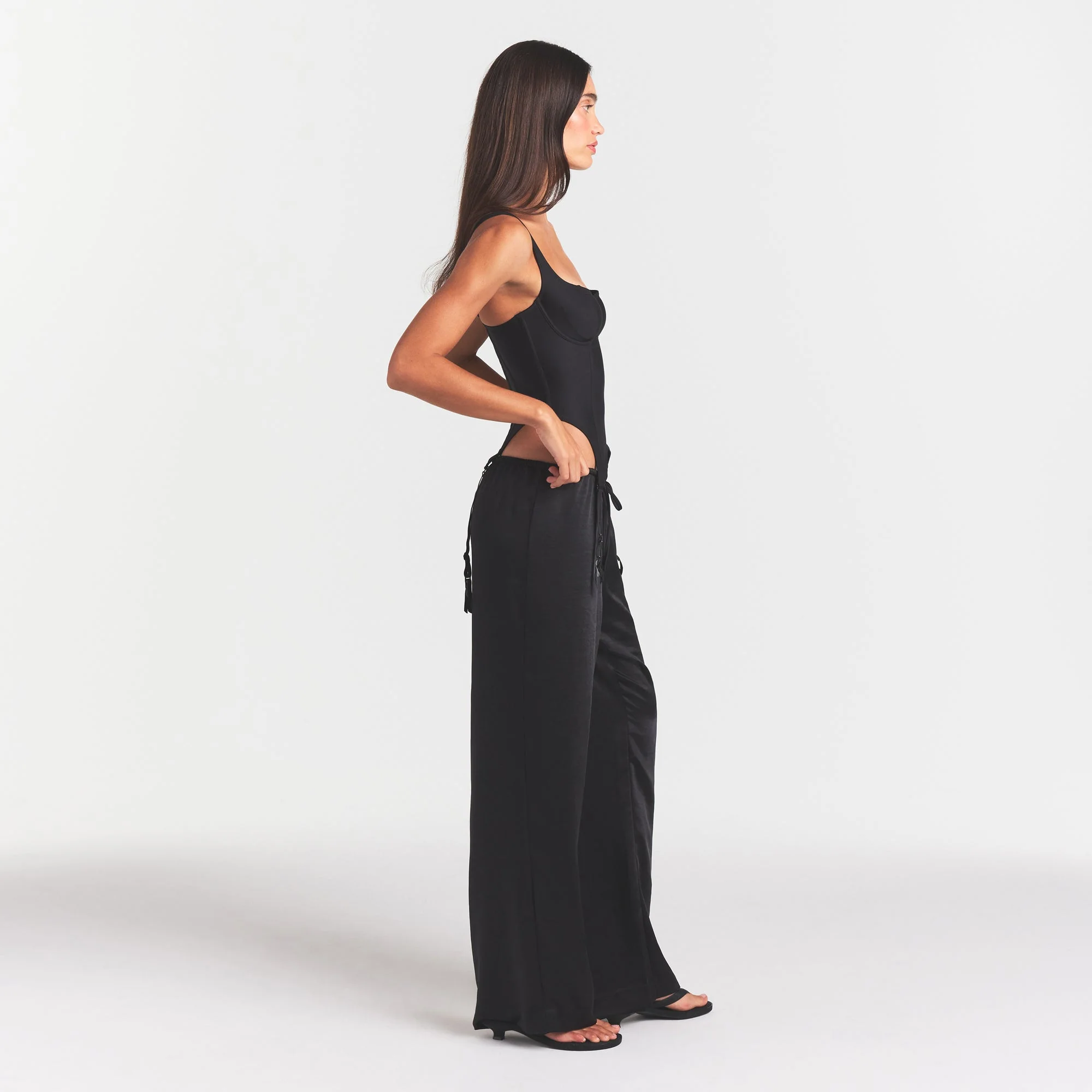 LIGHTWEIGHT SATIN STRAIGHT LEG PANT | OBSIDIAN - Image 2