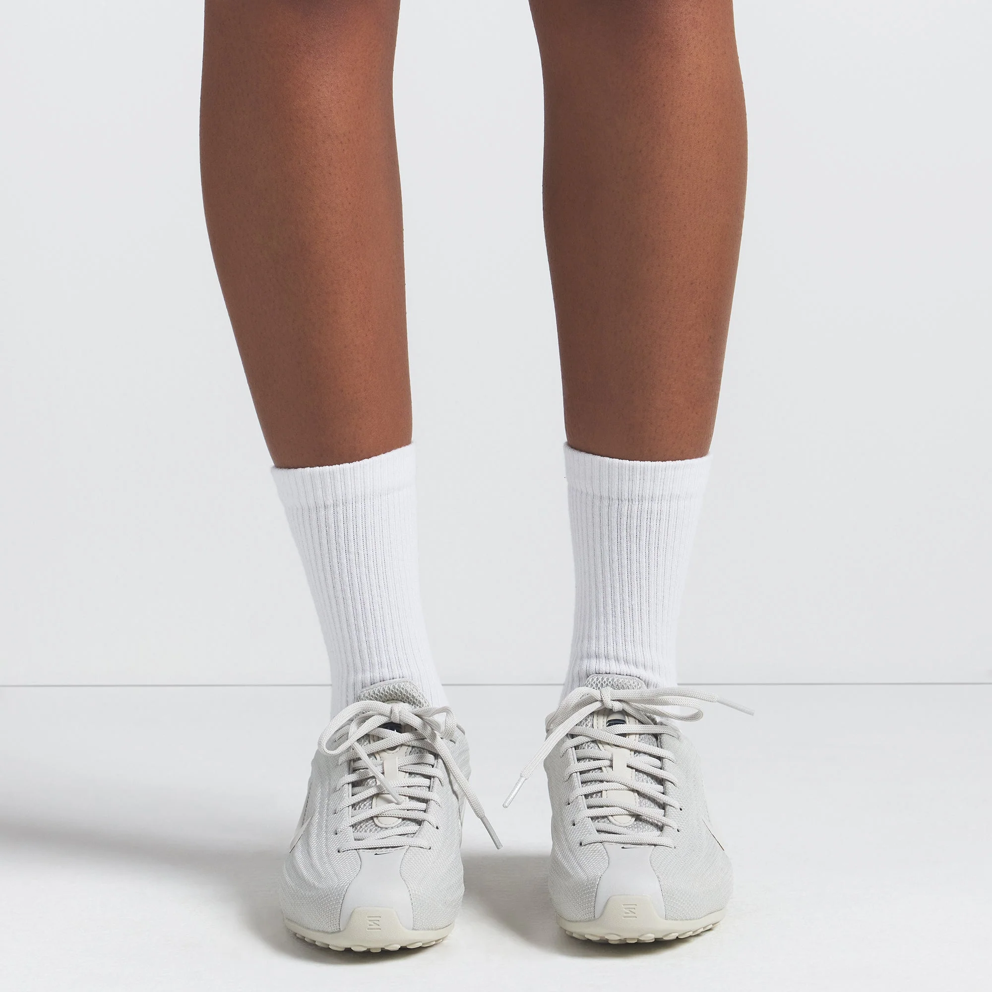 NikeSKIMS ACCESSORIES DRI-FIT CREW SOCK 3-PACK | SNOW - Image 3