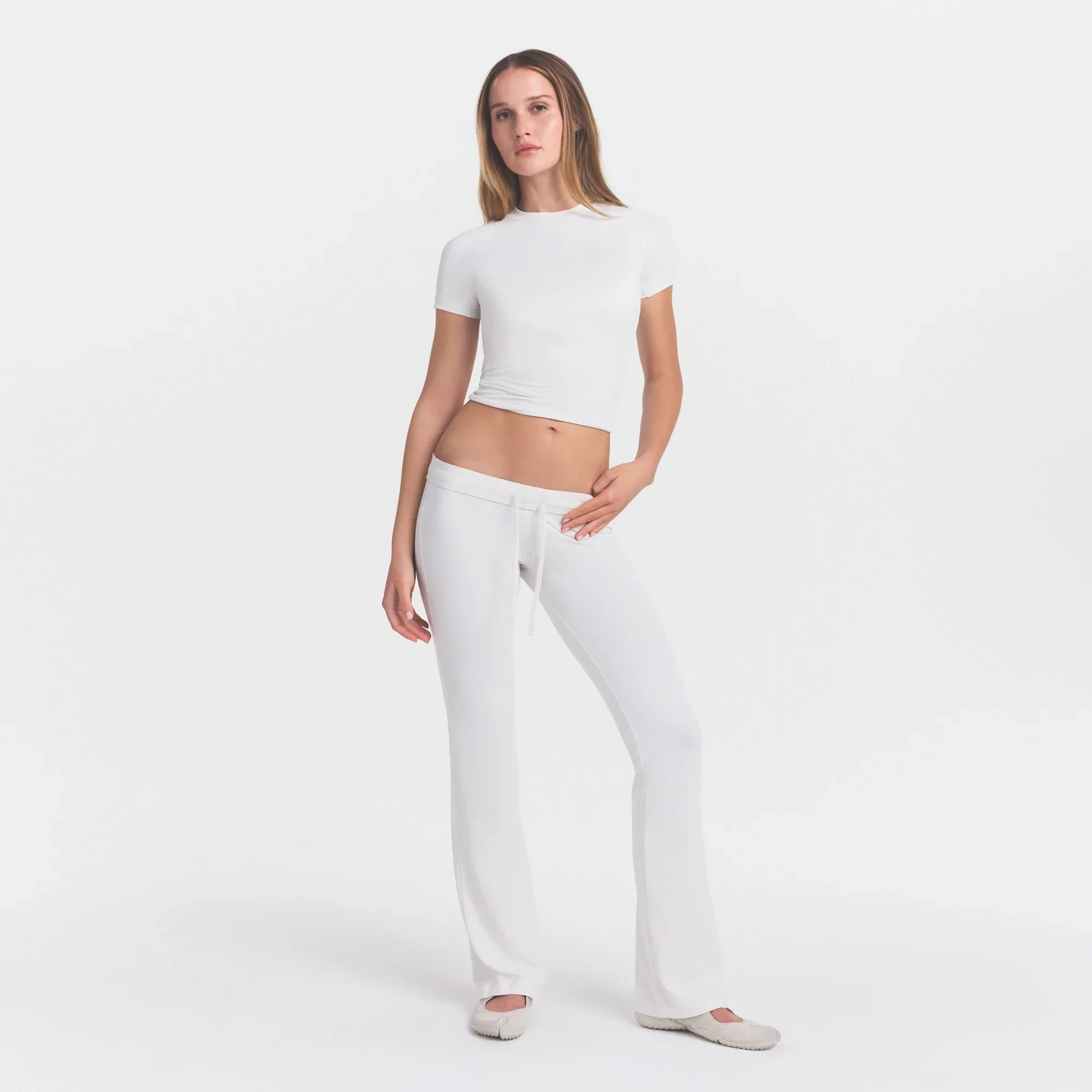 ACTIVE TOPS