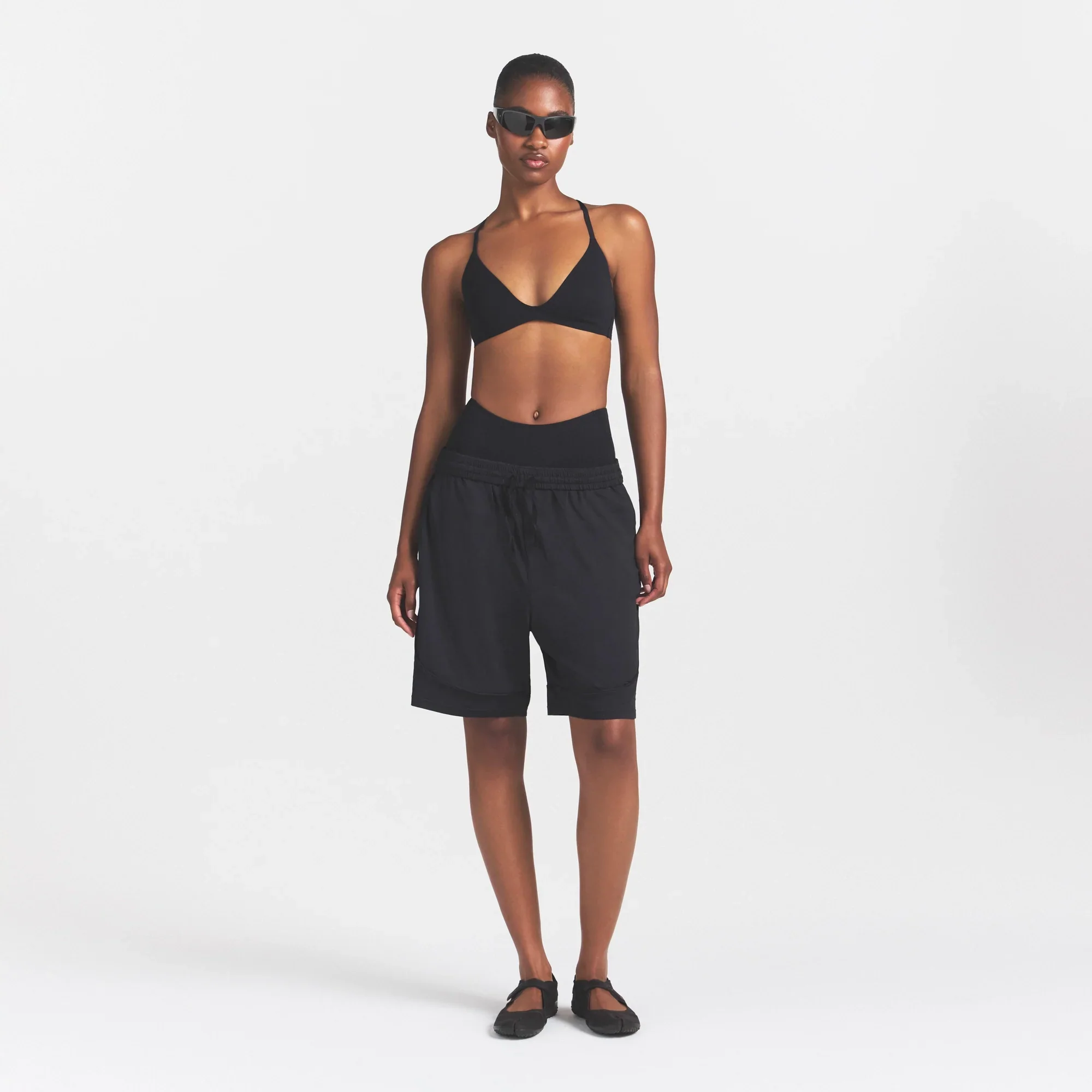 NikeSKIMS AIRY DRI-FIT™ RELAXED SHORT | OBSIDIAN