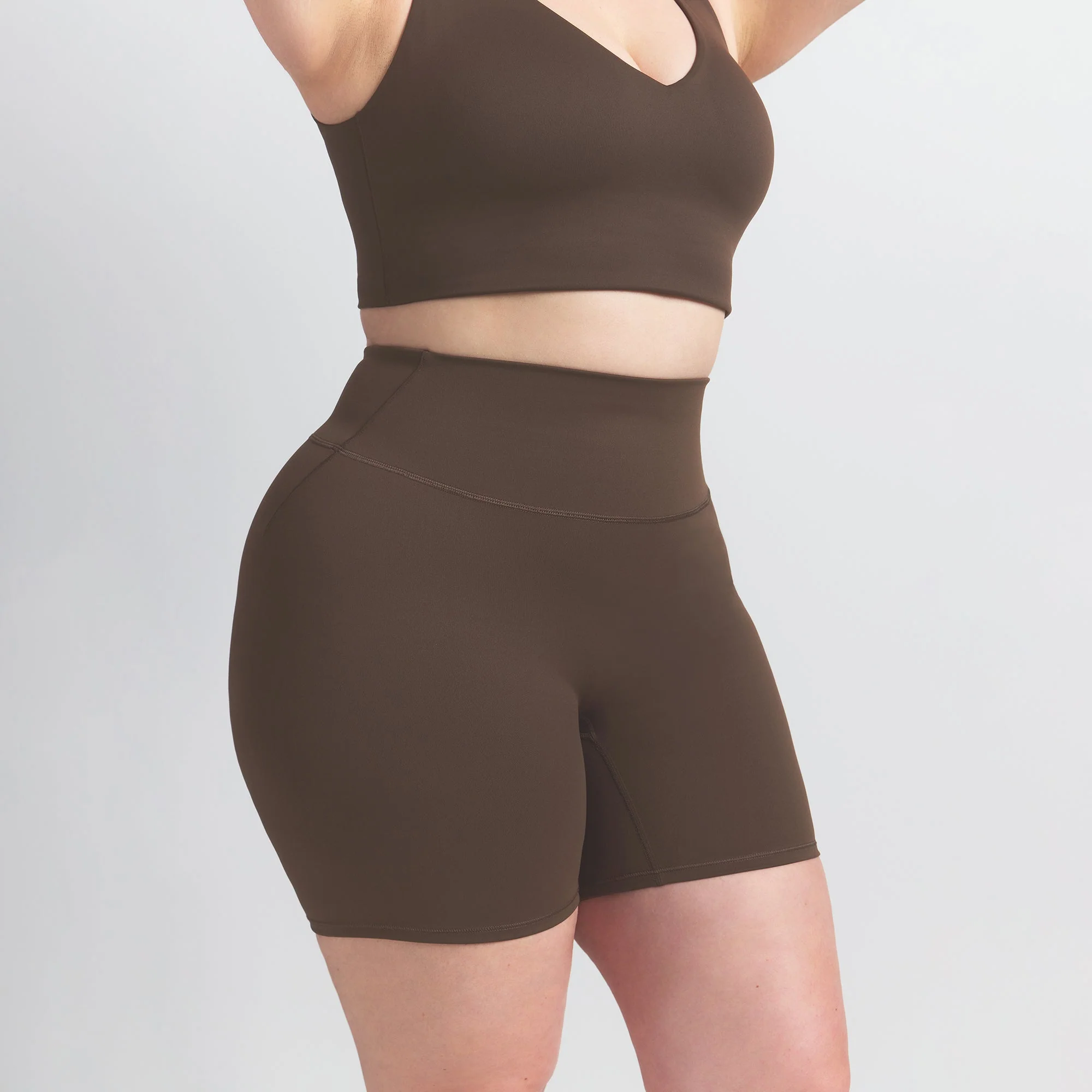 NikeSKIMS MATTE 5" BIKER SHORT | DARK SEPIA - Image 5