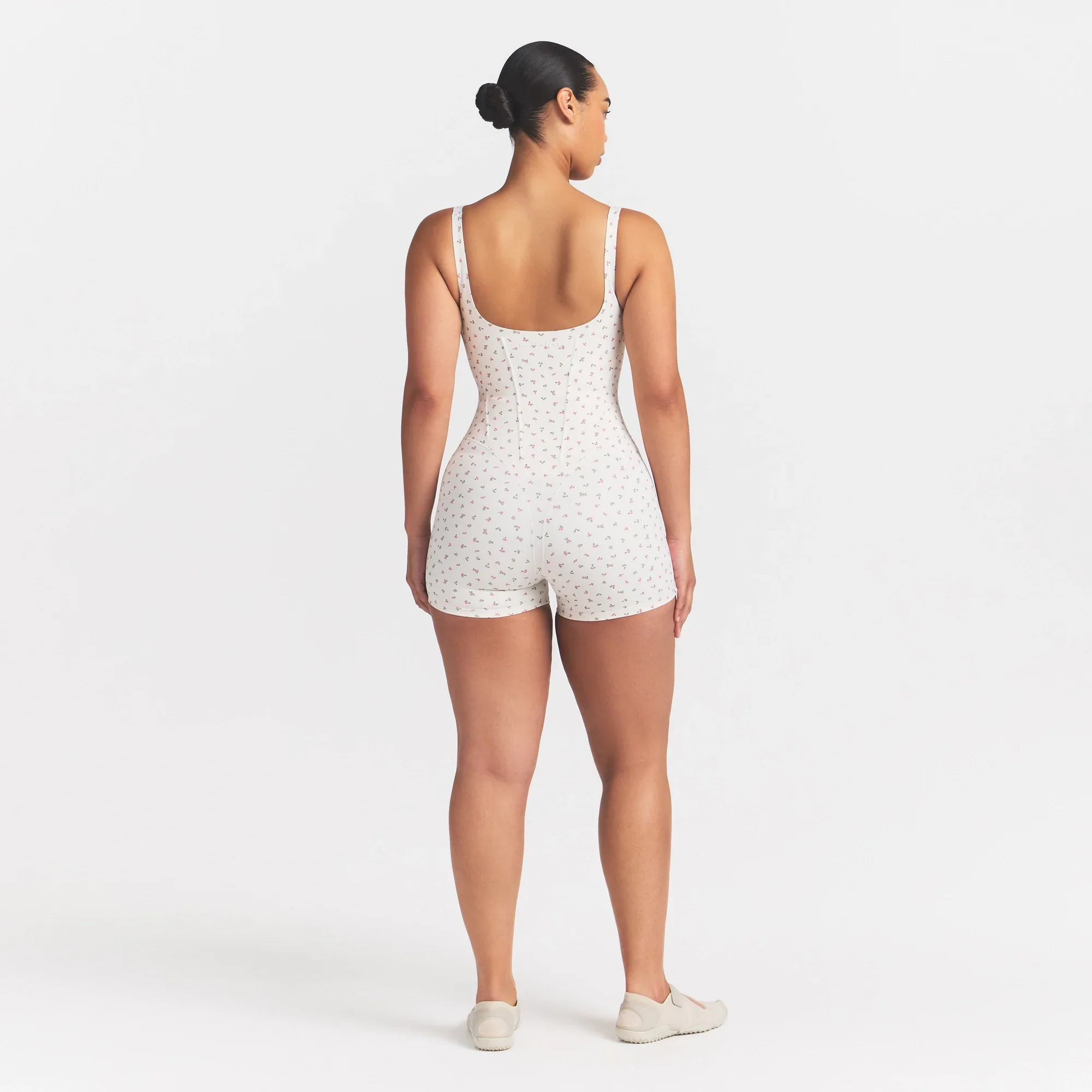 NikeSKIMS MATTE CORSET 2" ONE PIECE | DITSY FLORAL PRINT - Image 4