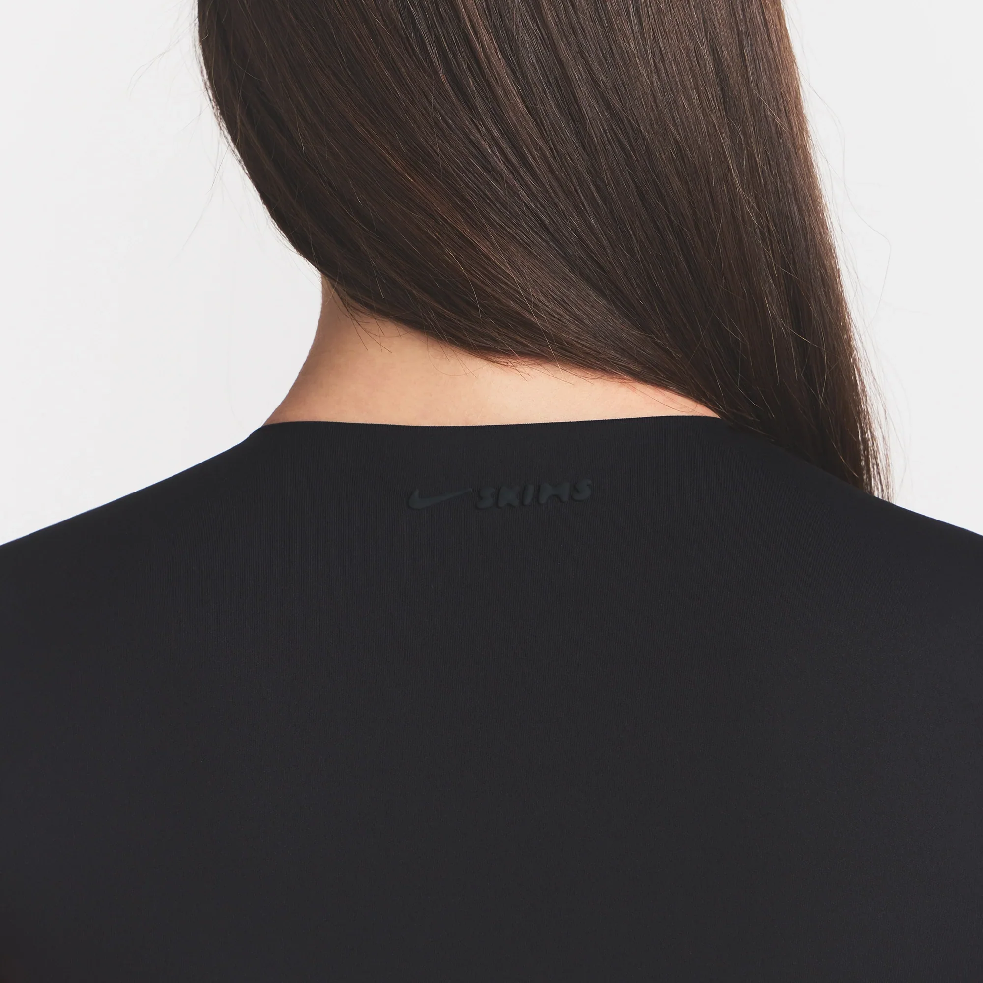 NikeSKIMS MATTE CROPPED CORSET TEE | OBSIDIAN - Image 4