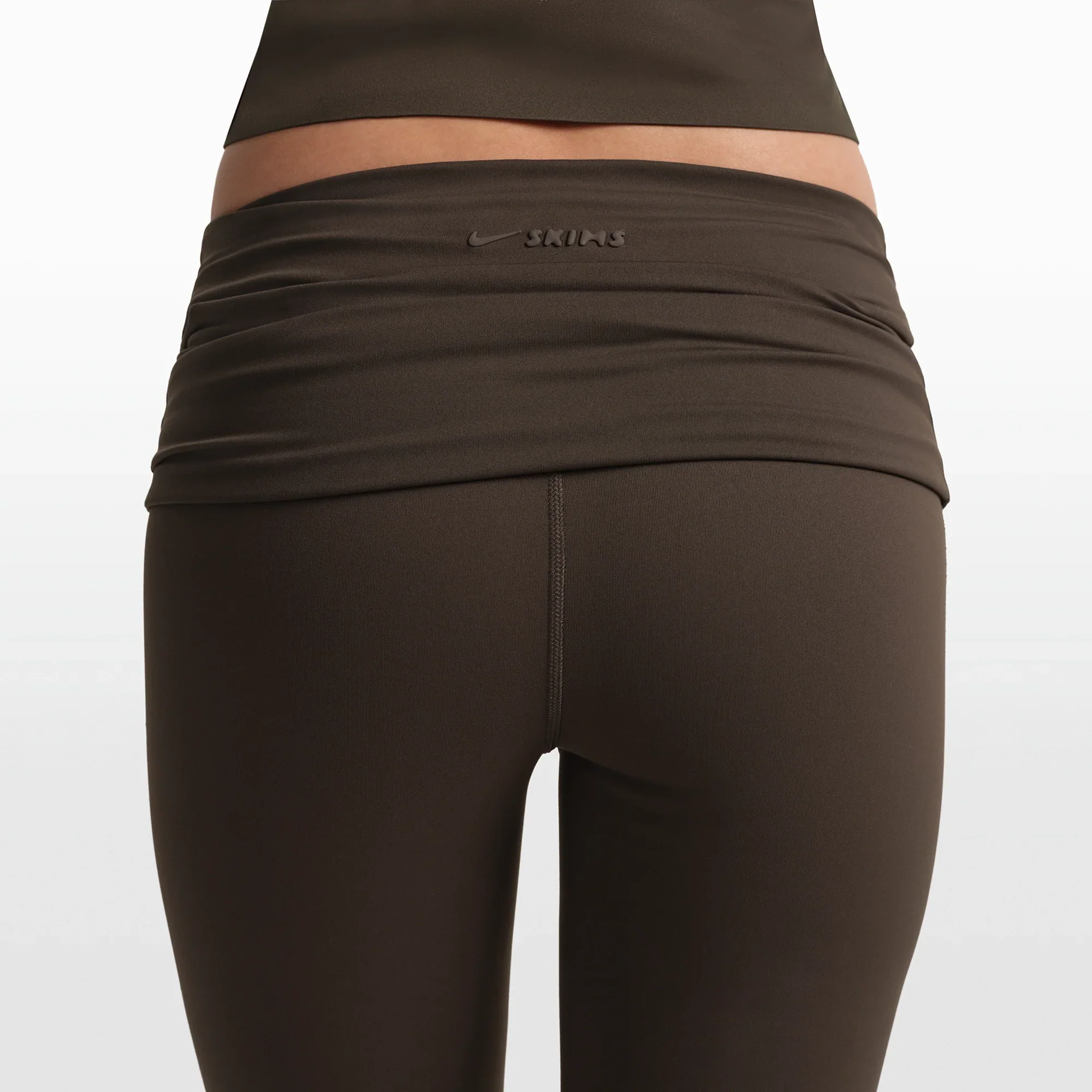 NikeSKIMS MATTE FOLDOVER SLIM FLARE LEGGING | DARK SEPIA - Image 3