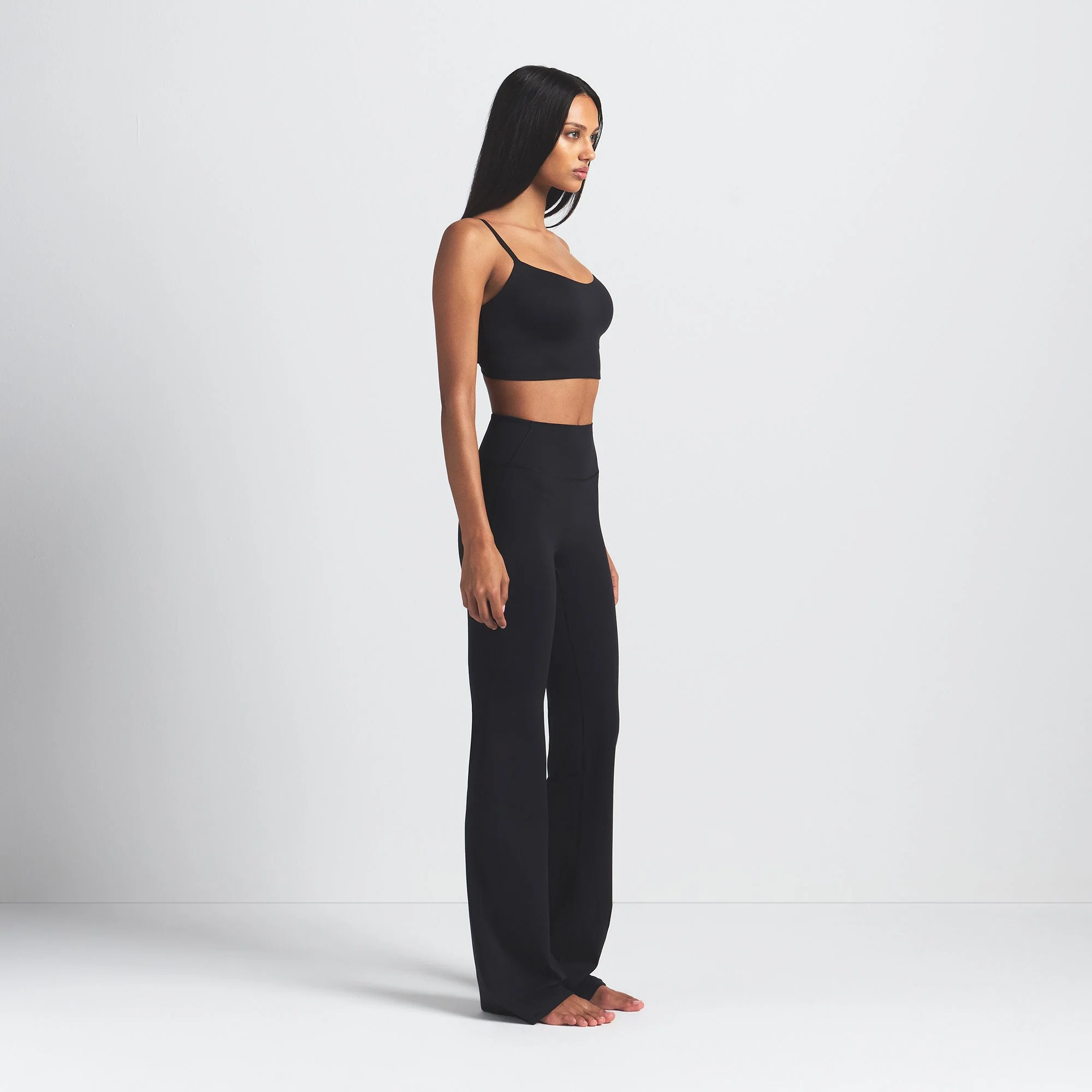 NikeSKIMS MATTE SLIM FLARE LEGGING | OBSIDIAN - Image 6
