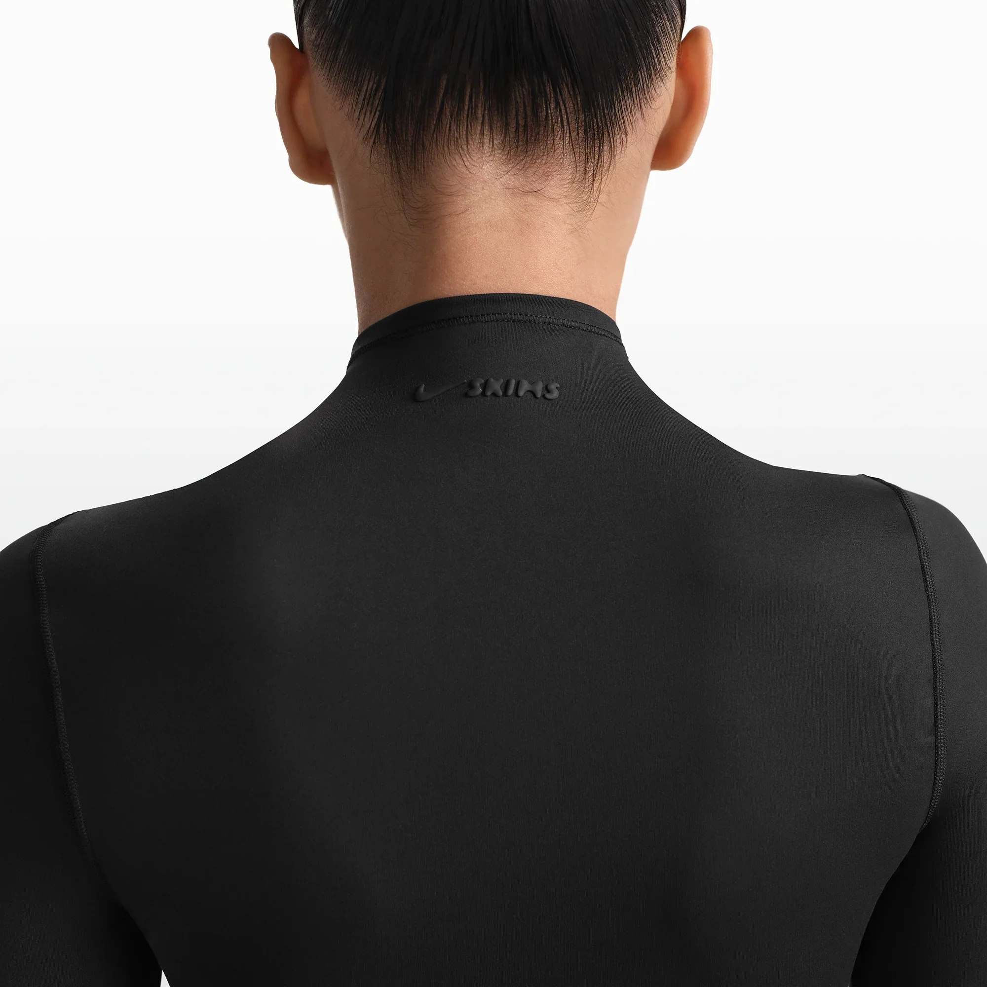 NikeSKIMS MATTE ZIP FRONT TOP | OBSIDIAN - Image 5
