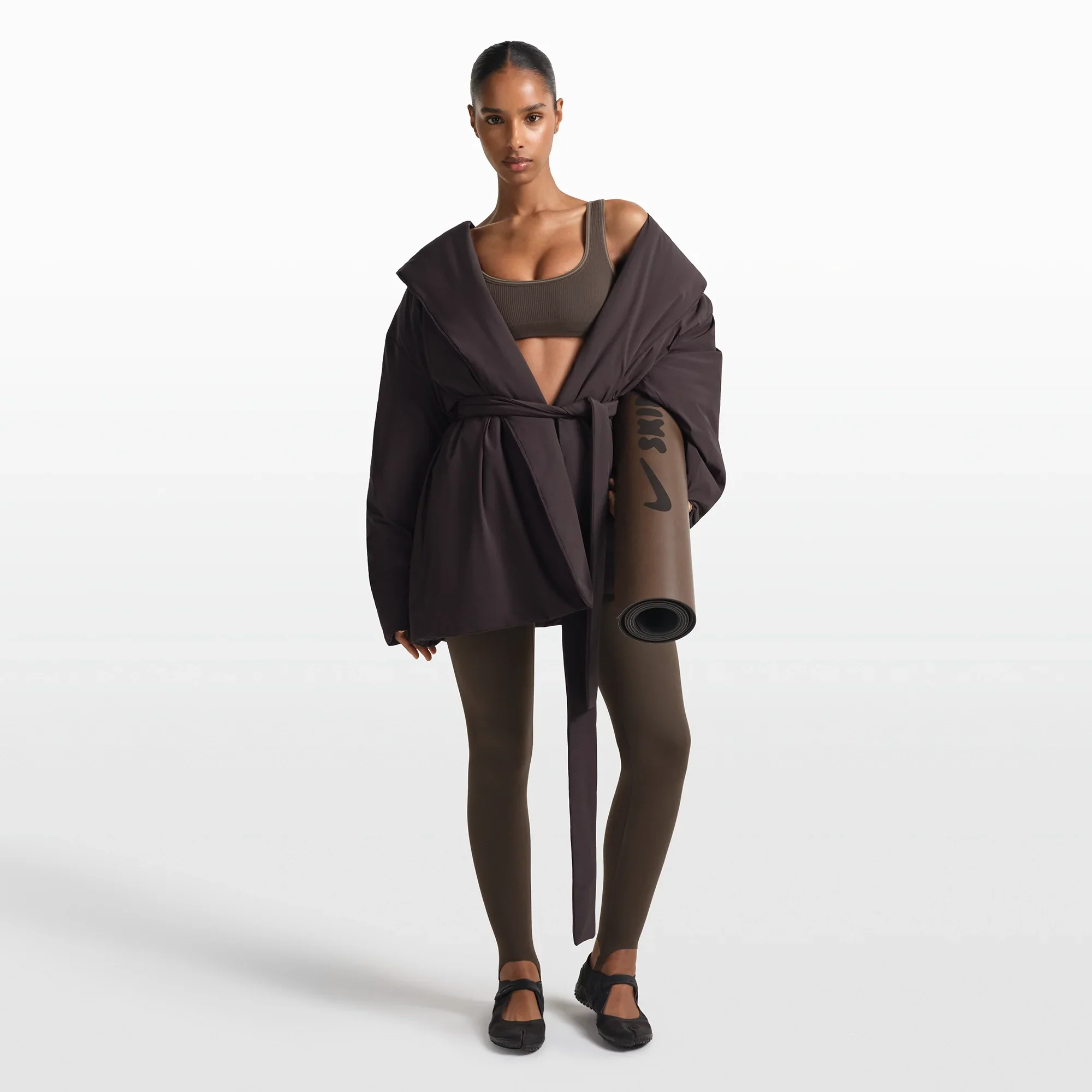 NikeSKIMS WOVEN NYLON WRAP COAT | PHOENIX