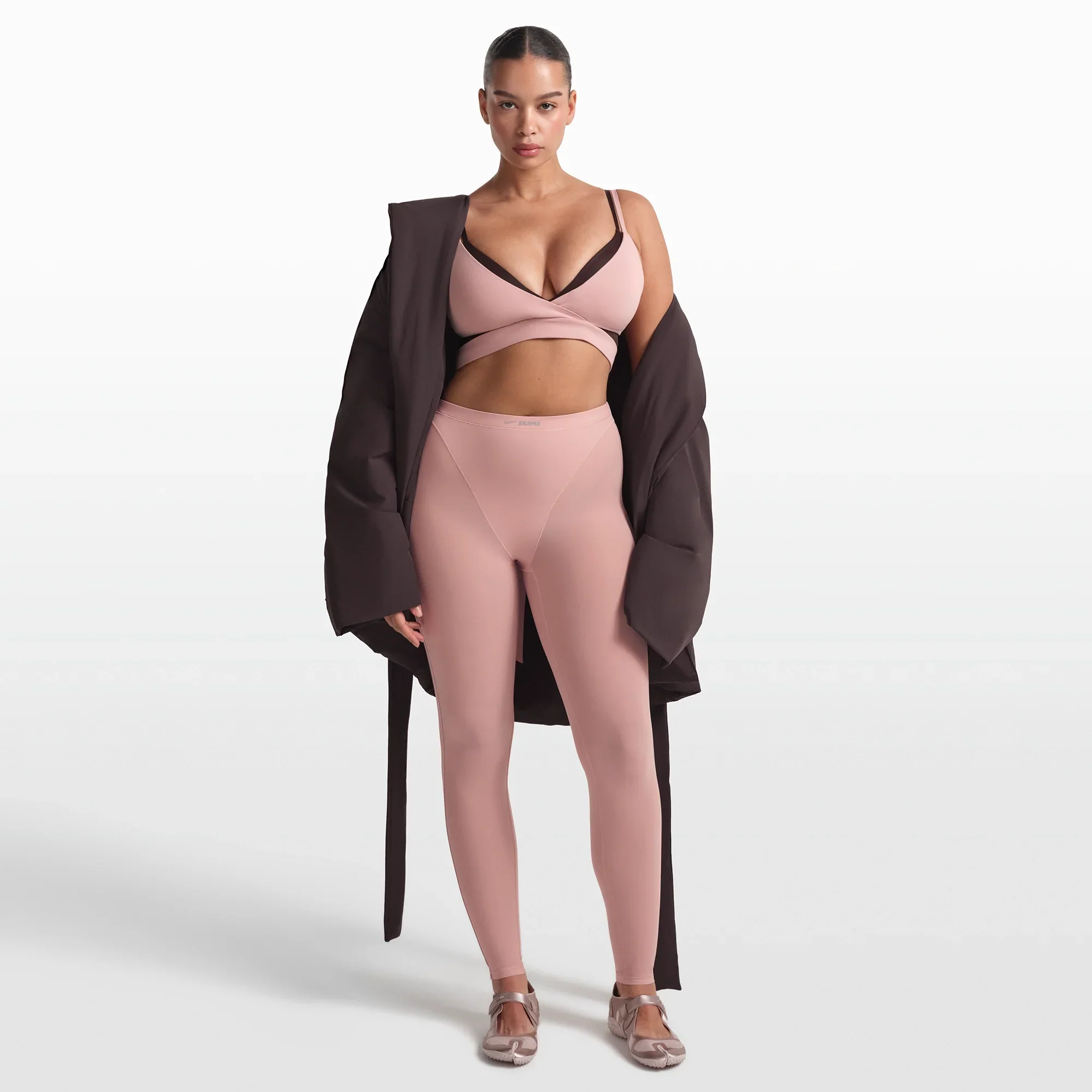NikeSKIMS WOVEN NYLON WRAP COAT | PHOENIX - Image 3