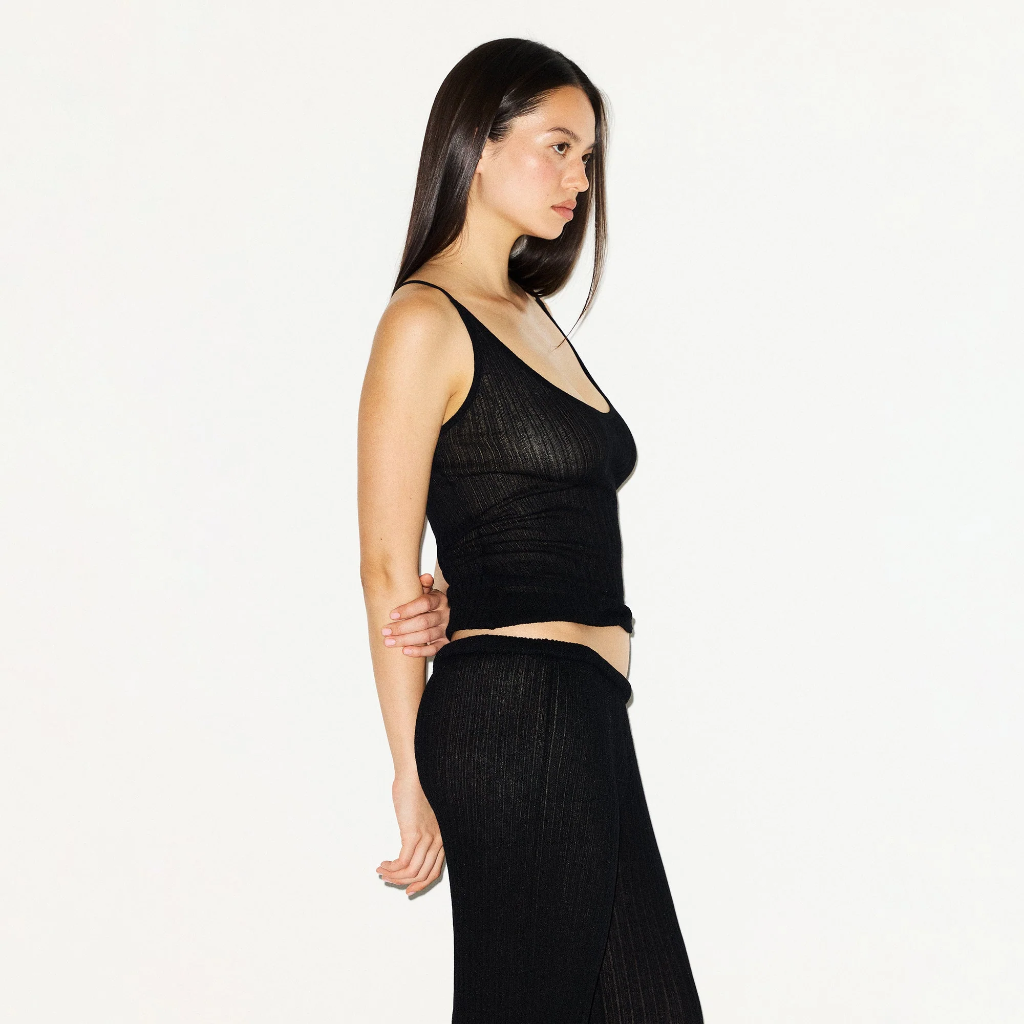 SHEER KNIT PLUNGE TANK | ONYX - Image 3