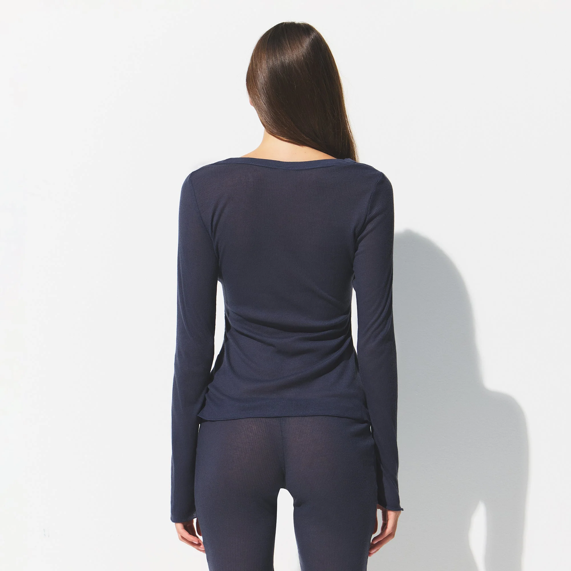 SHEER RIB LONG SLEEVE CREW NECK TOP | SLEET - Image 4