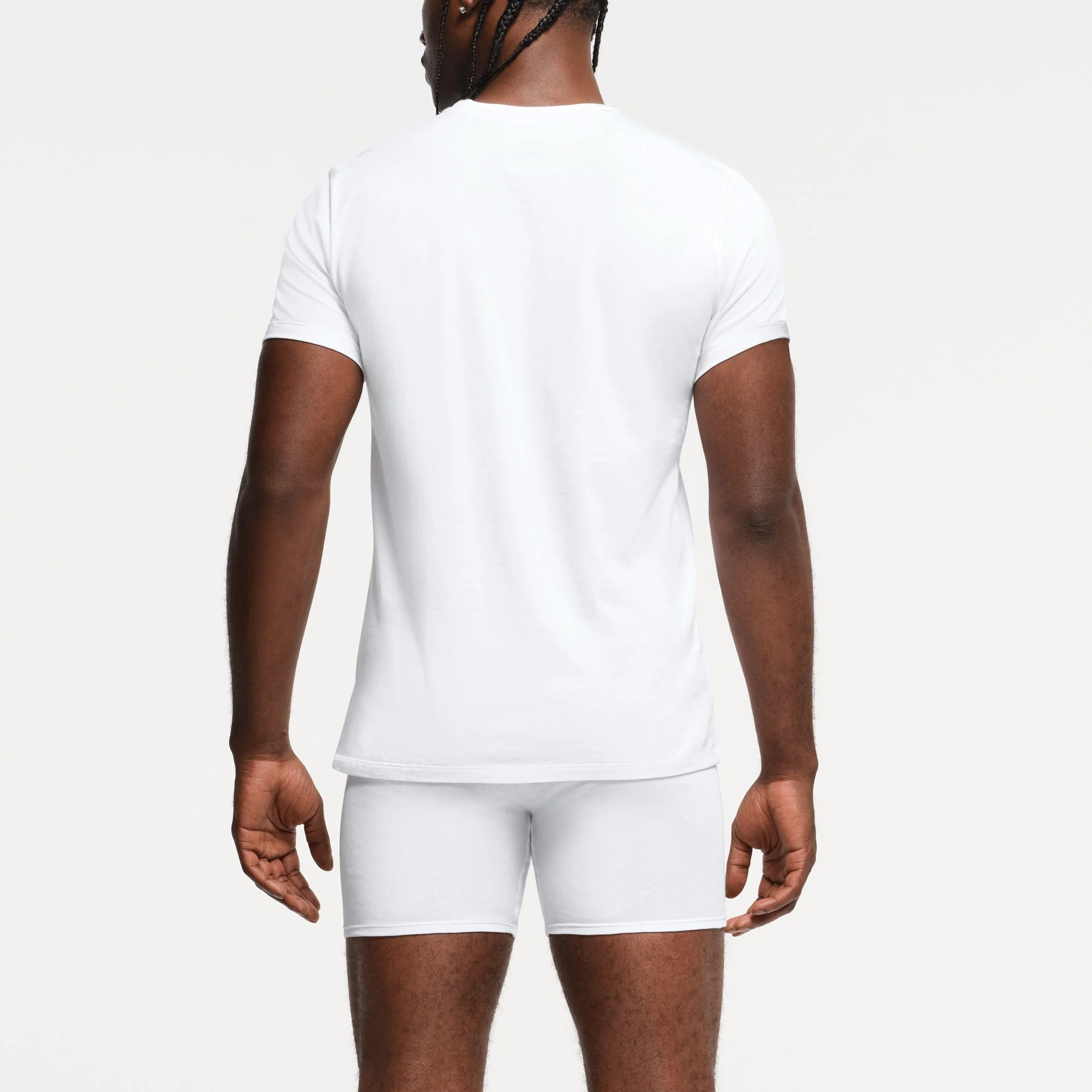 SKIMS BASICS MENS LIGHTWEIGHT T-SHIRT 3-PACK | CHALK - Image 3