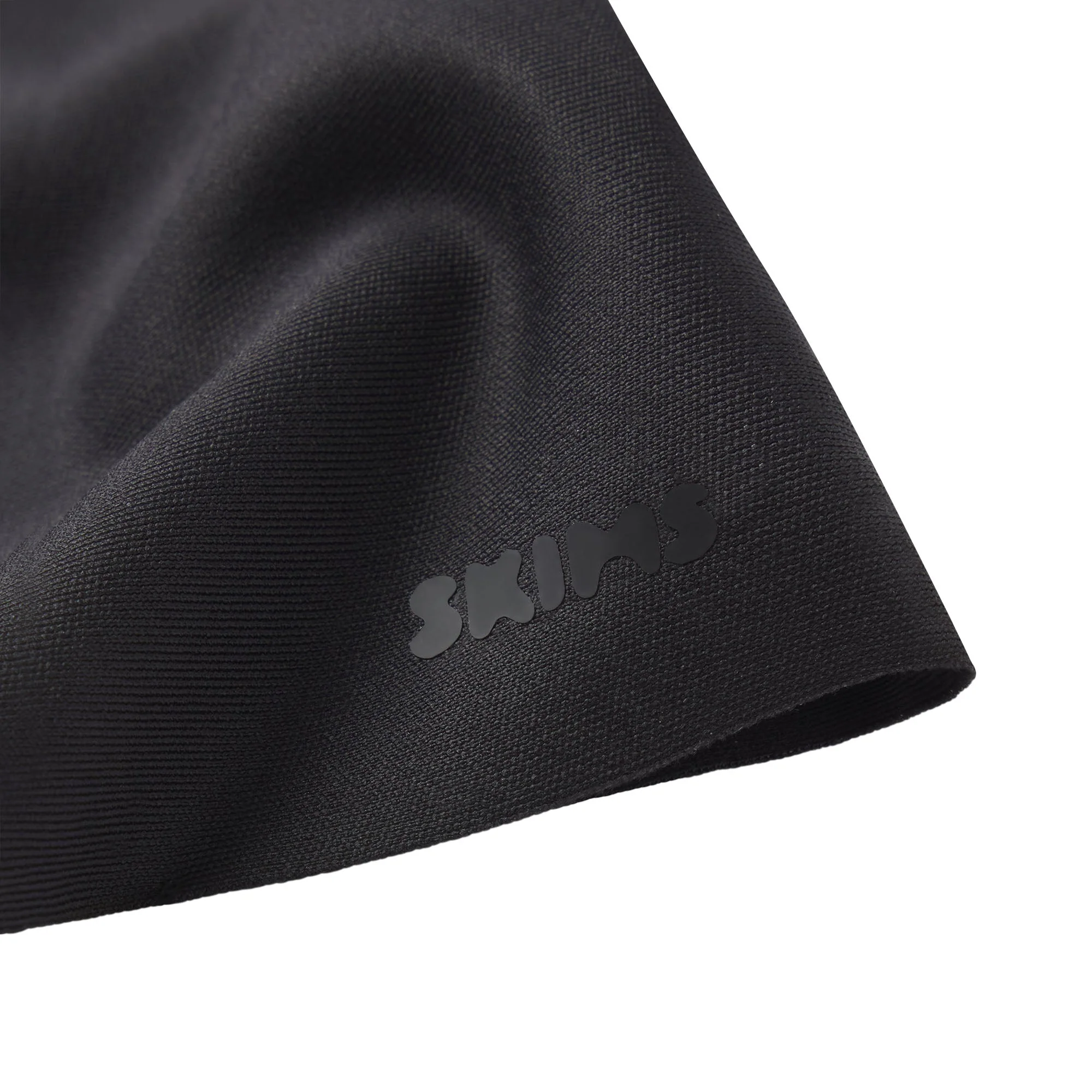 SKIMS BODY BUTT AND HIP ENHANCING MID THIGH SHORT | ONYX - Image 4