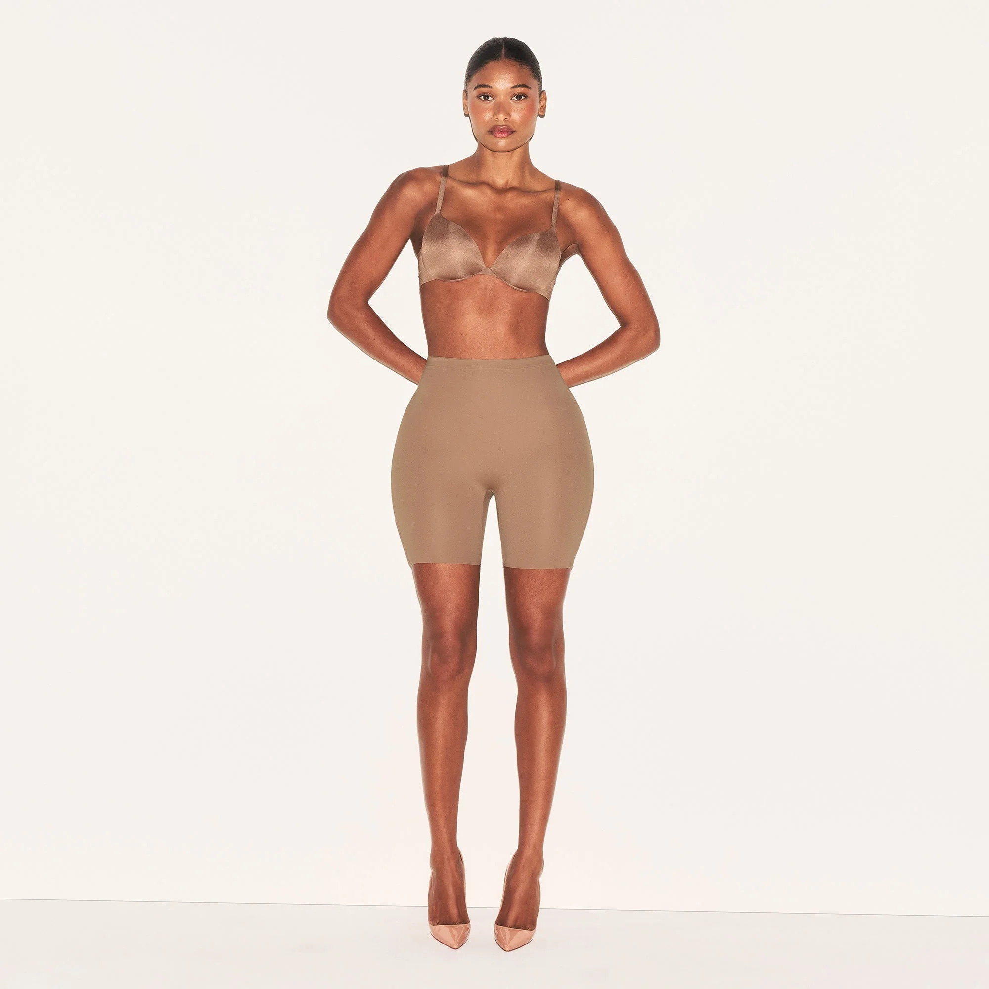 SKIMS BODY HIP ENHANCING PADDED SHORT | SIENNA - Image 4