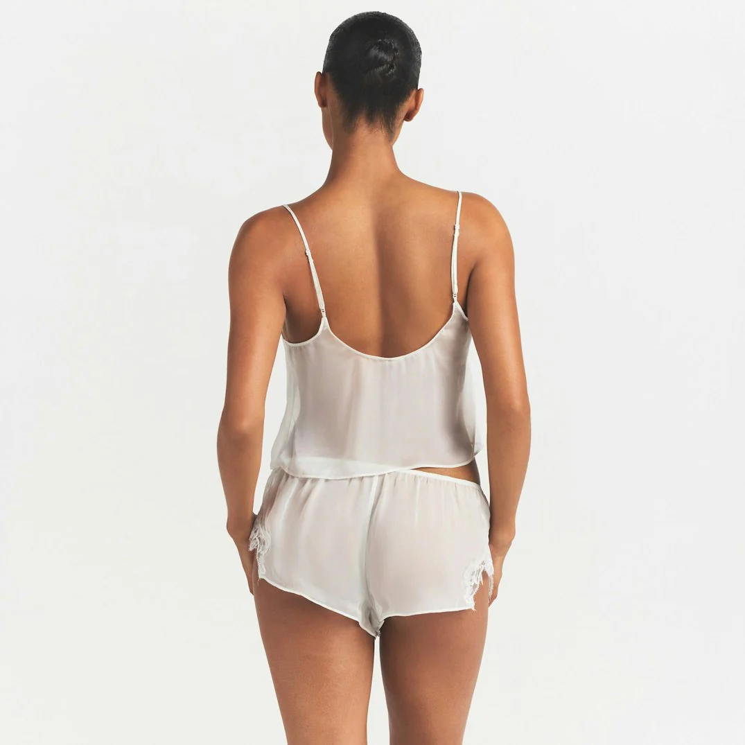 SKIMS ROMANCE CAMI AND SHORT SET | IVORY - Image 4