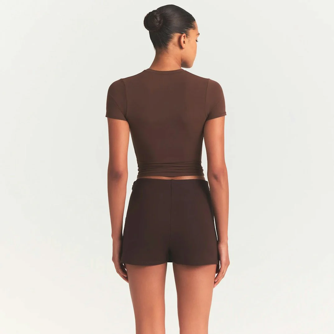 THE ESSENTIAL COLLECTION MINI SKORT | ESPRESSO - Image 3
