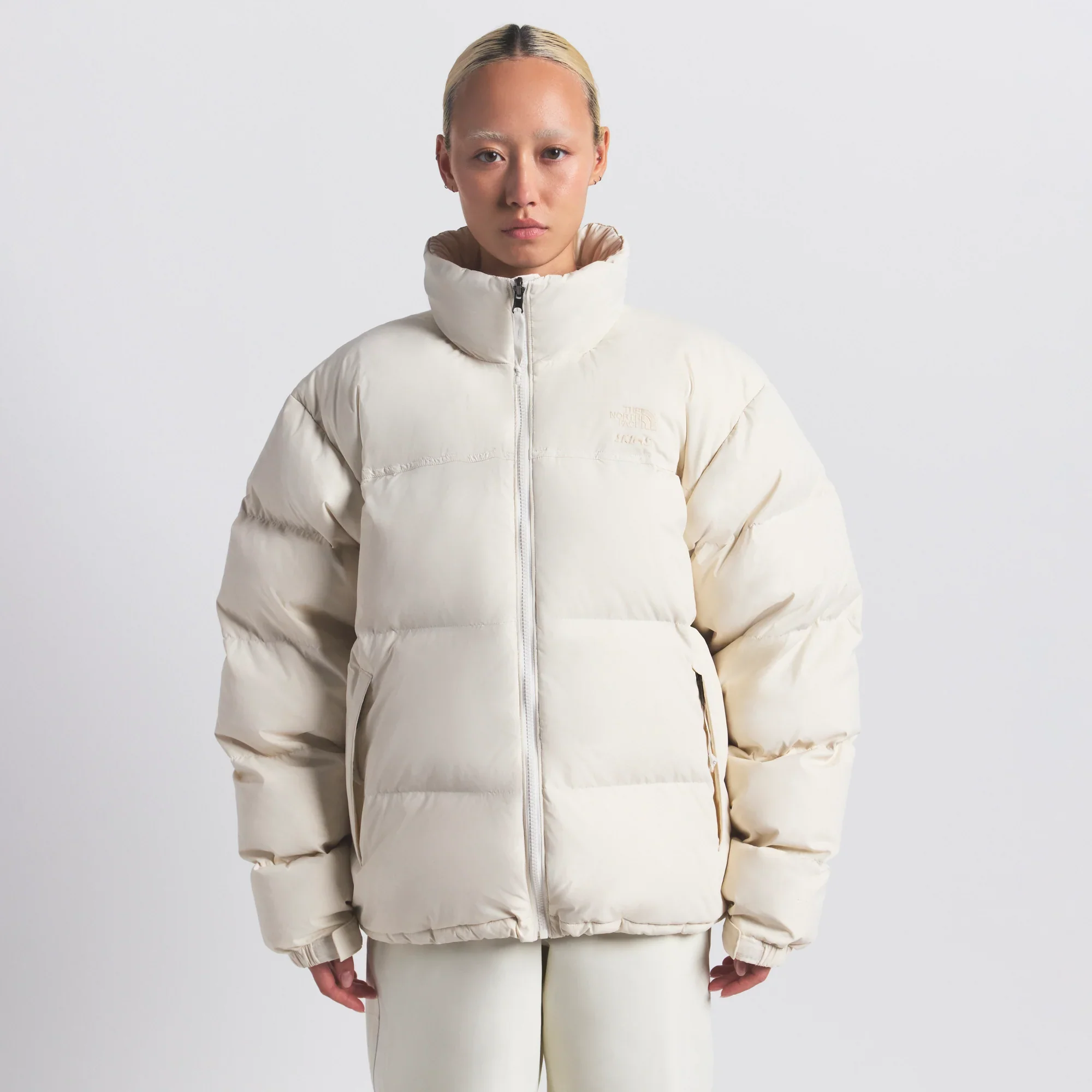 THE NORTH FACE X SKIMS 1996 NUPTSE JACKET | BONE - Image 2