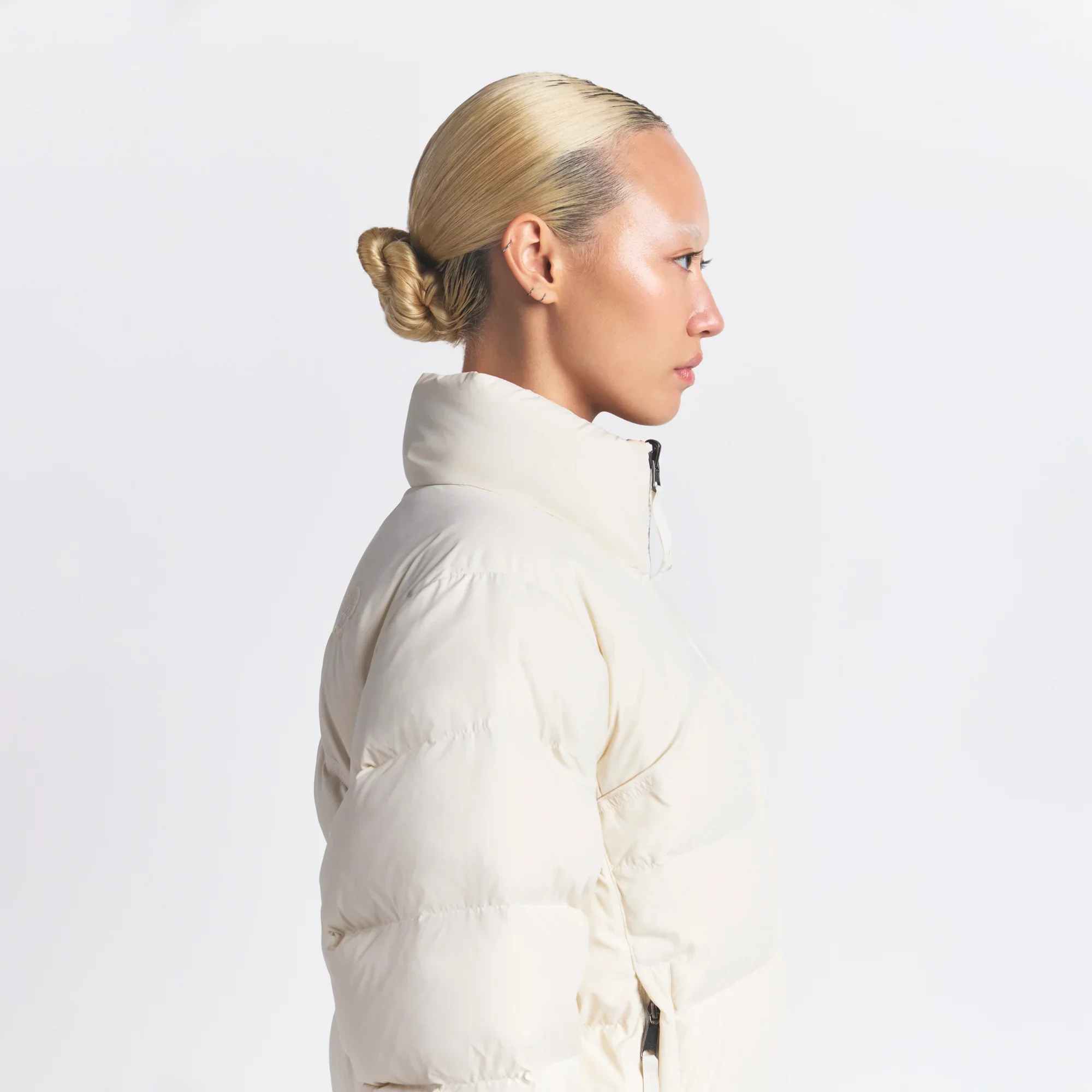 THE NORTH FACE X SKIMS 2000 RETRO NUPTSE JACKET | BONE - Image 3
