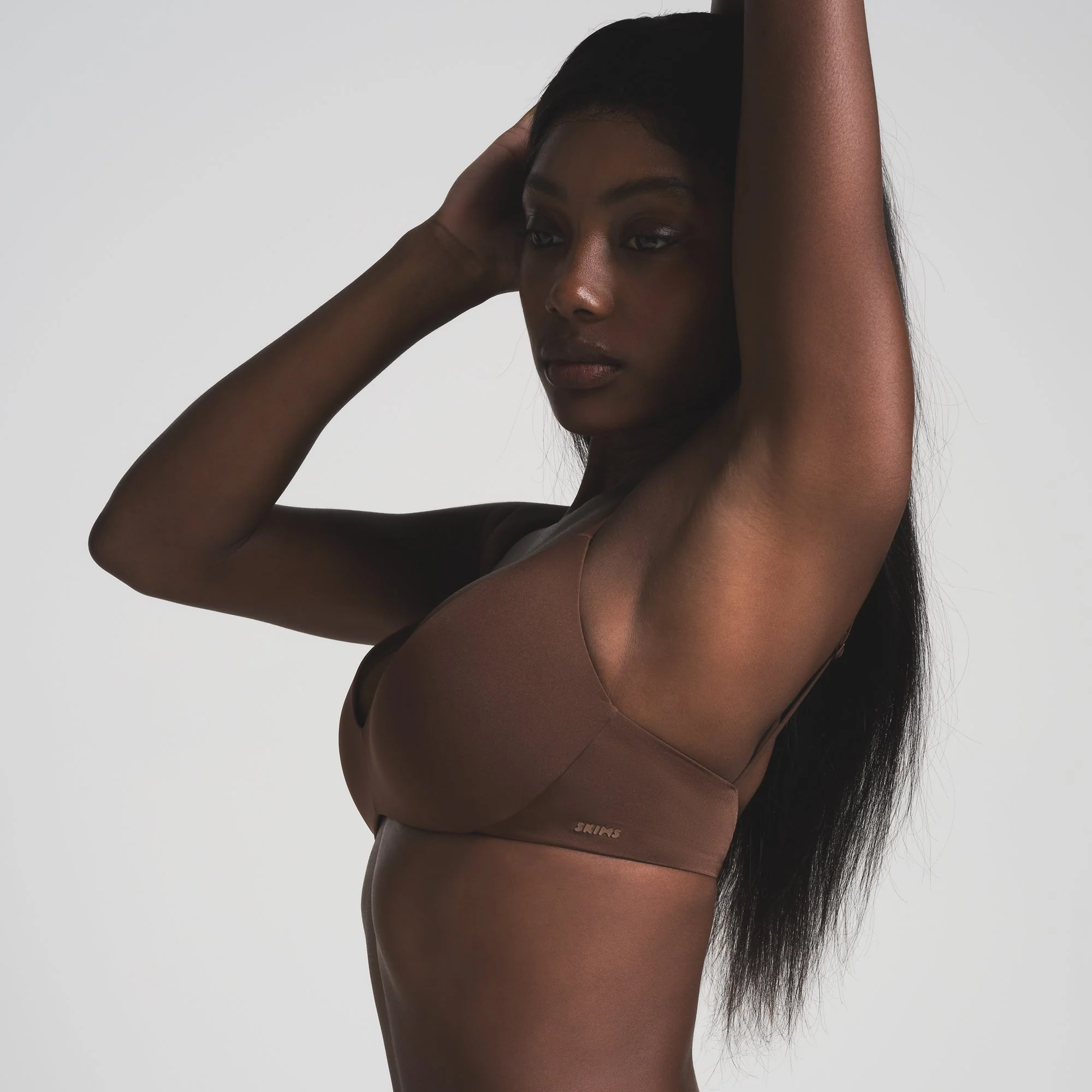 WIRELESS FORM PUSH-UP PLUNGE BRA | COCOA - Image 2