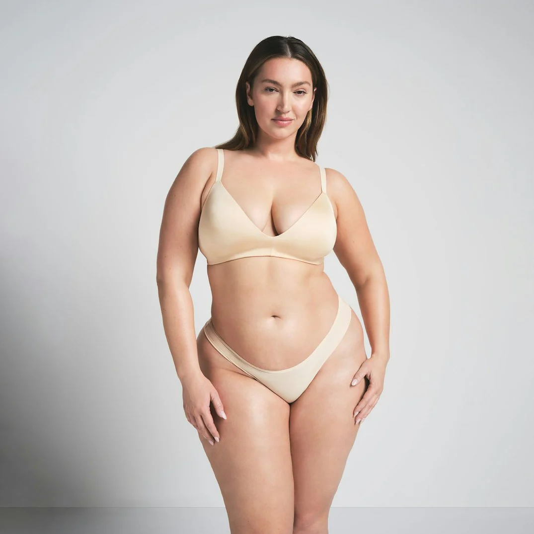 WIRELESS FORM T-SHIRT DEMI BRA | SAND - Image 2