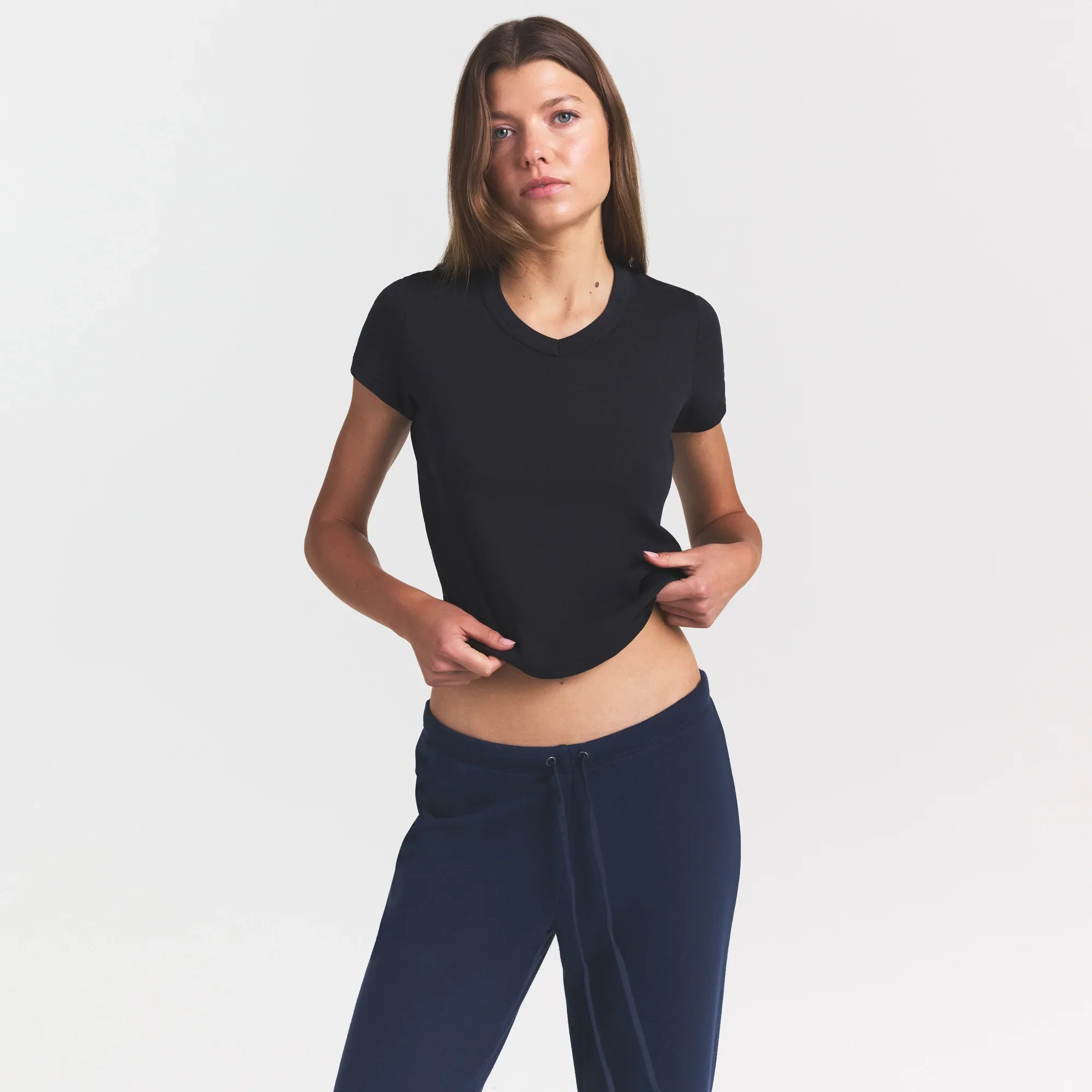 WORN IN JERSEY BABY V NECK TEE | WASHED ONYX - Image 2